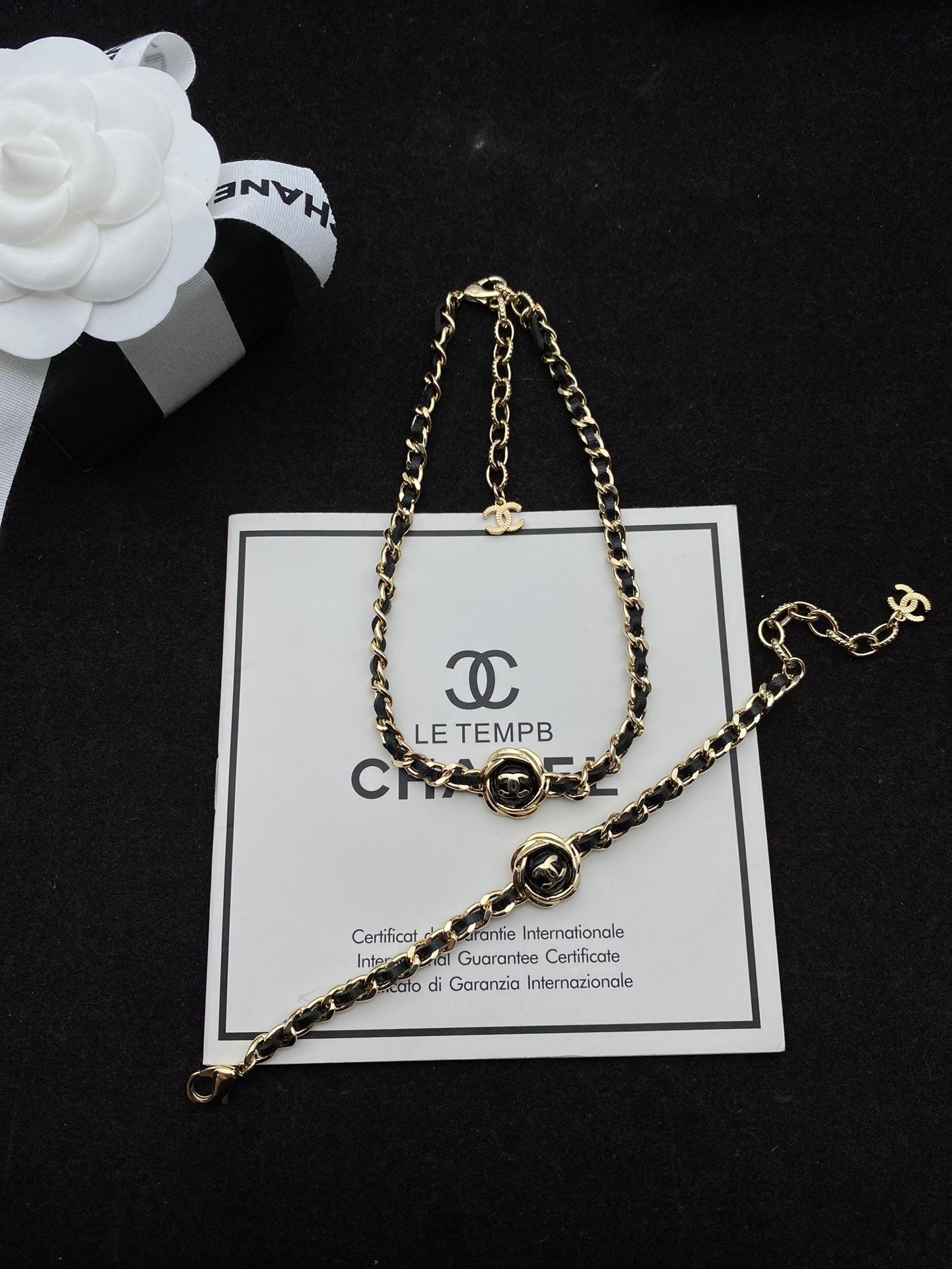 14C225XDE Stylish  Necklaces Bracelets Earrings