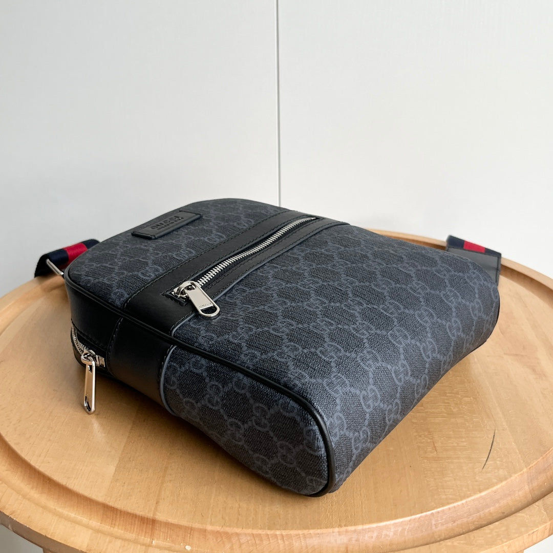 175NB111BDE Stylish leather bag