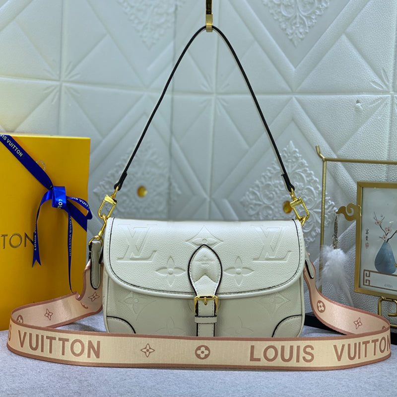 2XE141BDE Stylish leather bag 