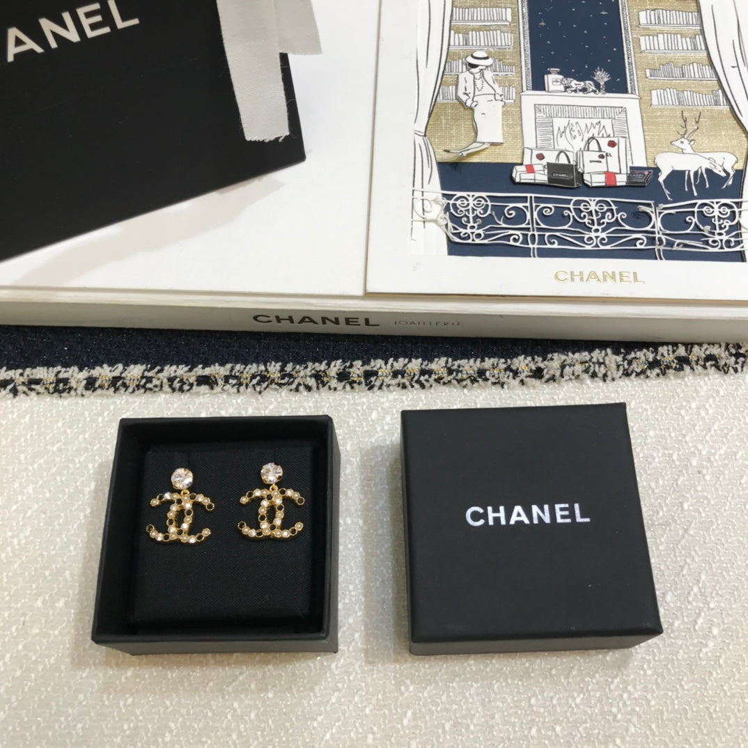 1YC403EDE Stylish Earrings