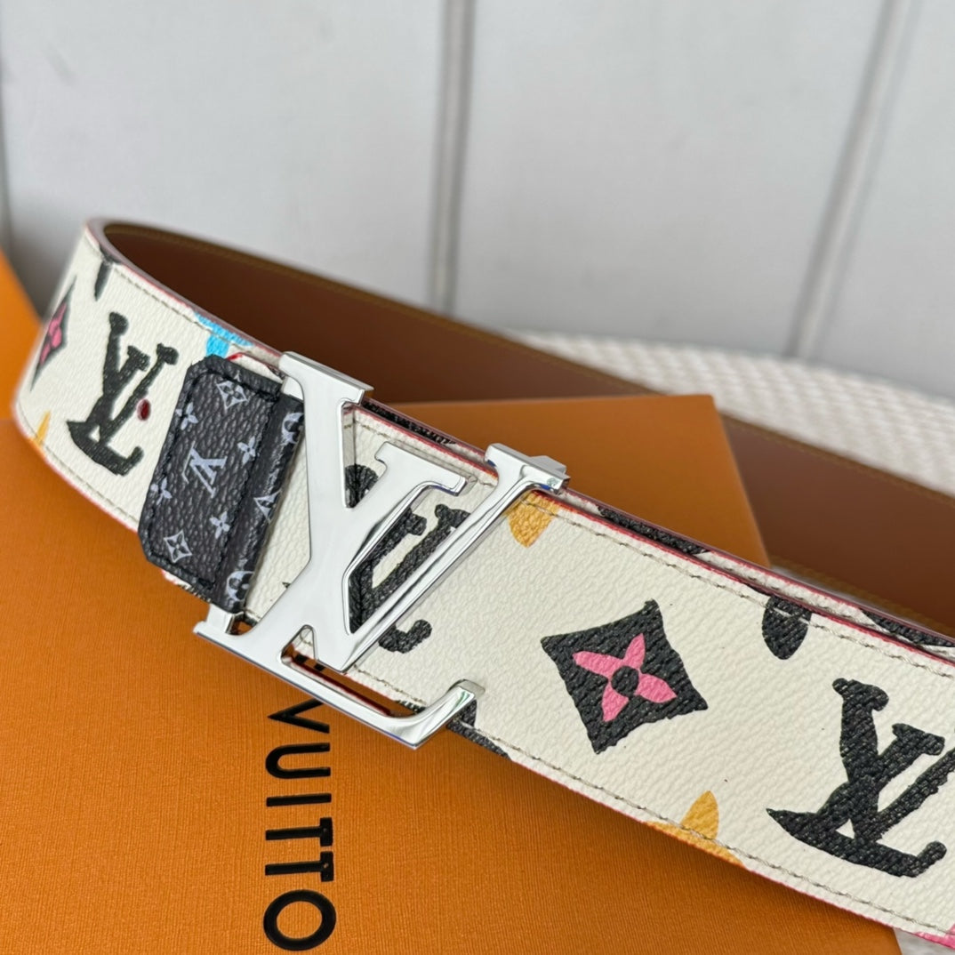 14E47PDE Stylish  High quality belt With full package