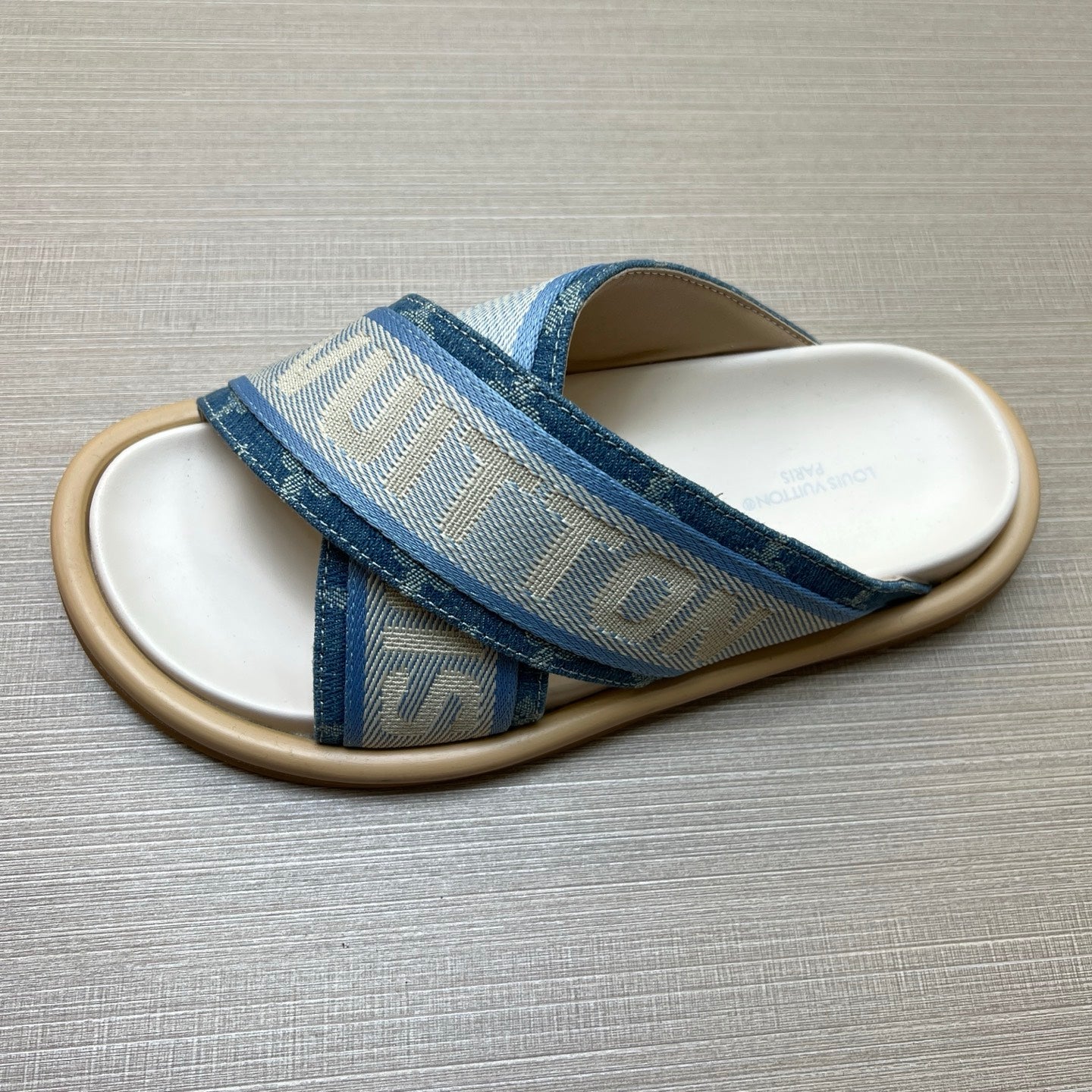 535ZE274ZDE Stylish Slippers