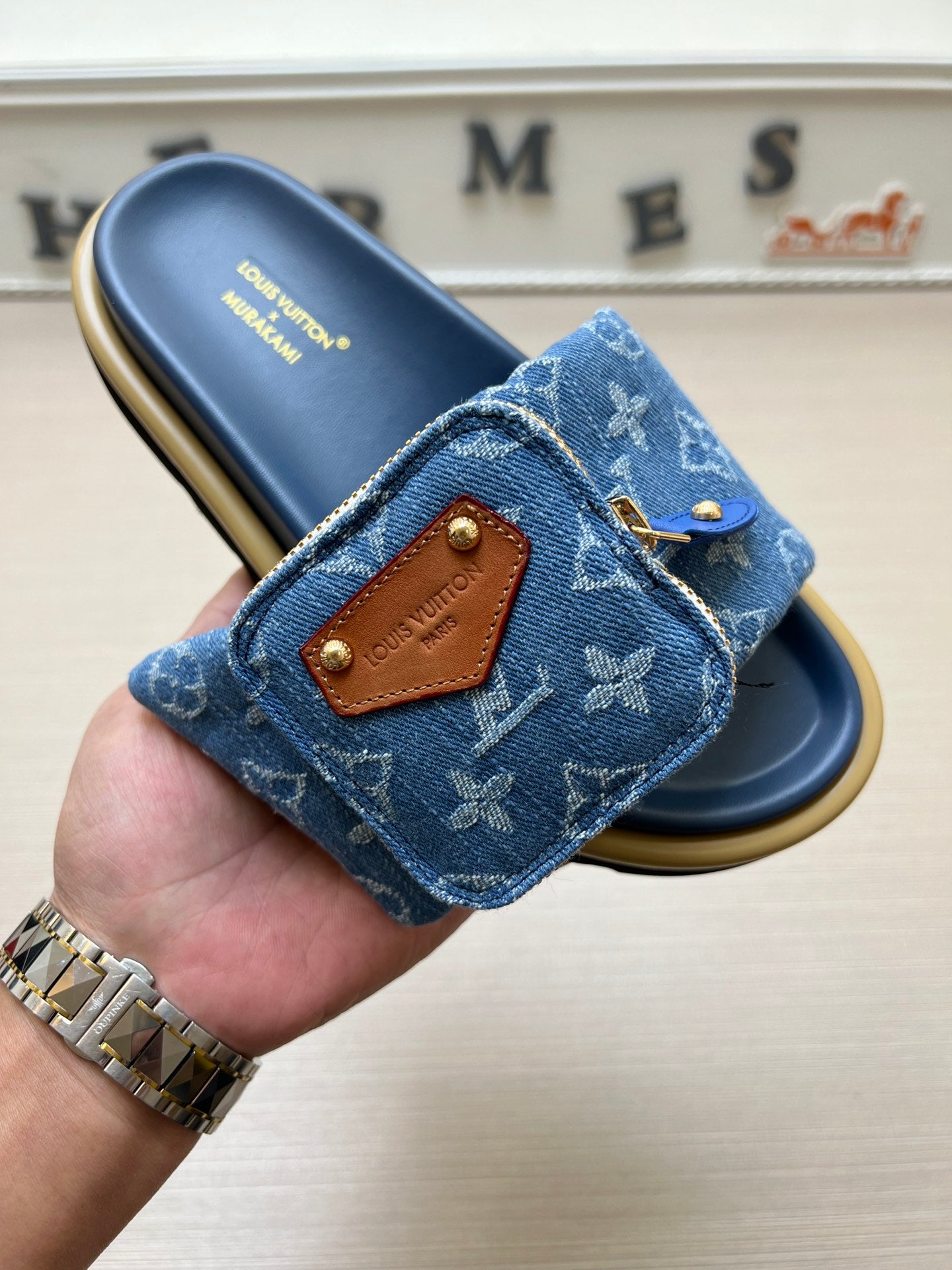 5LE219ZDE Stylish Slippers