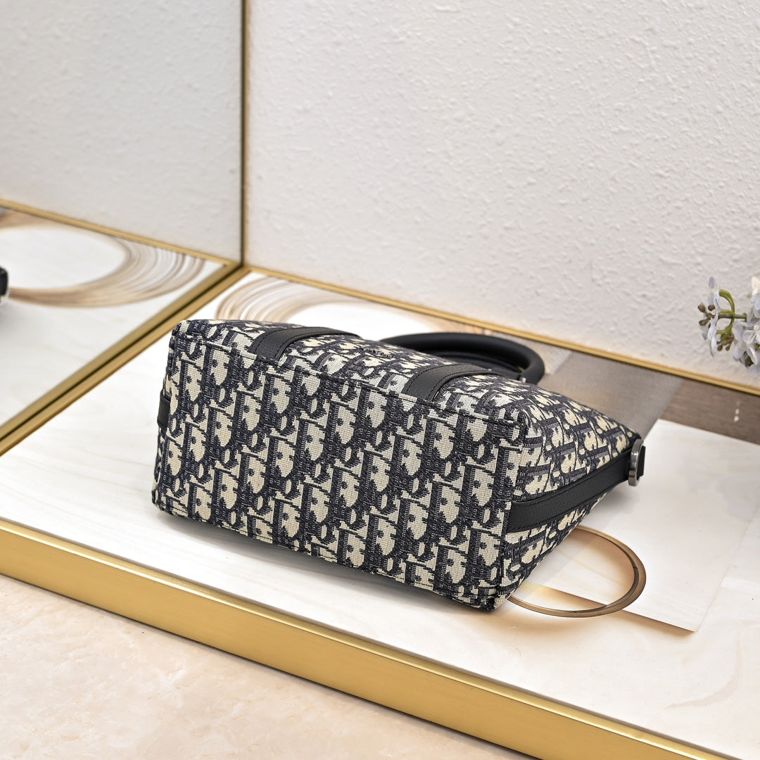 1XD65BDE Stylish bag