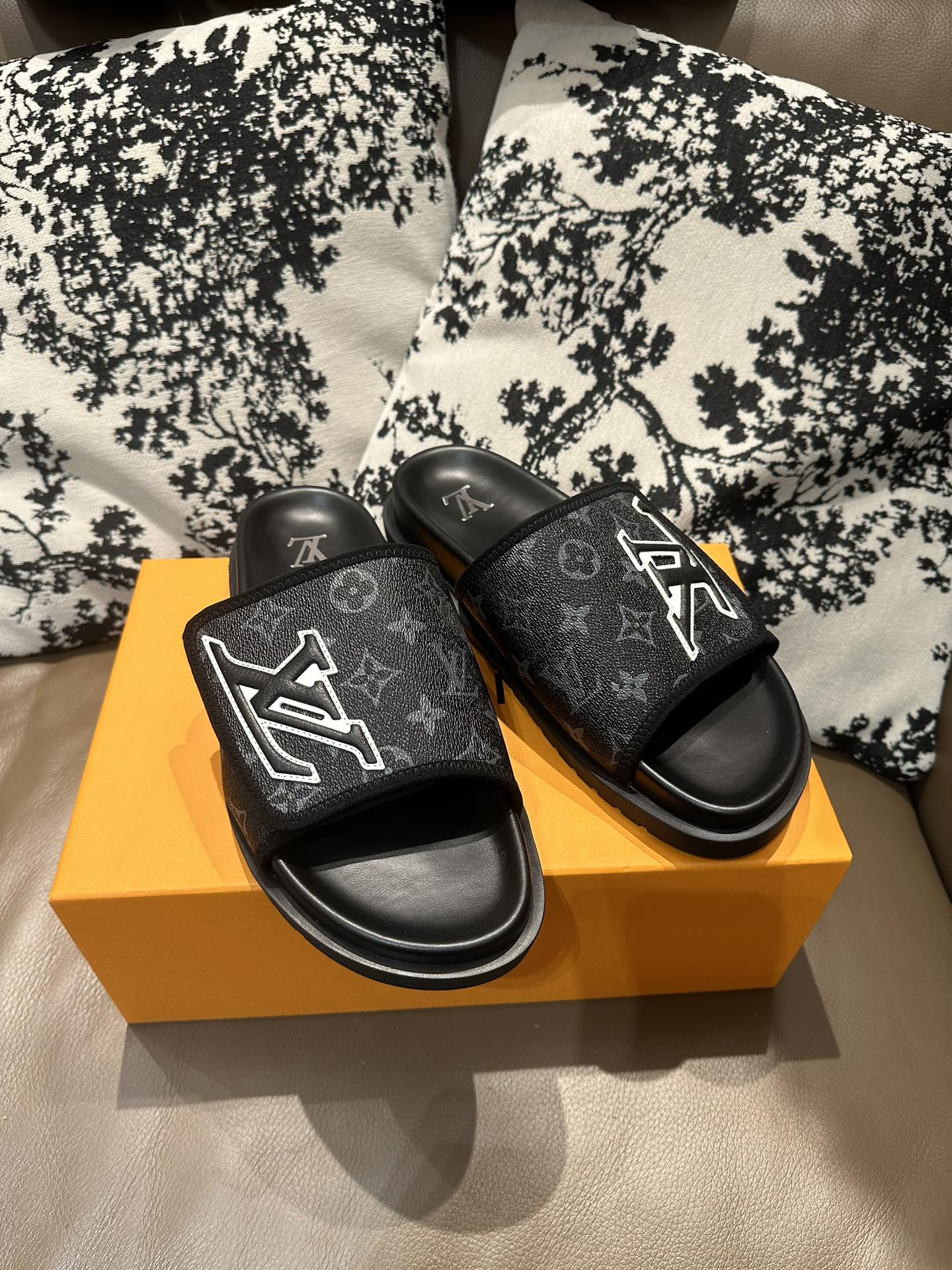 285ZE28ZDE Stylish leather Shoes