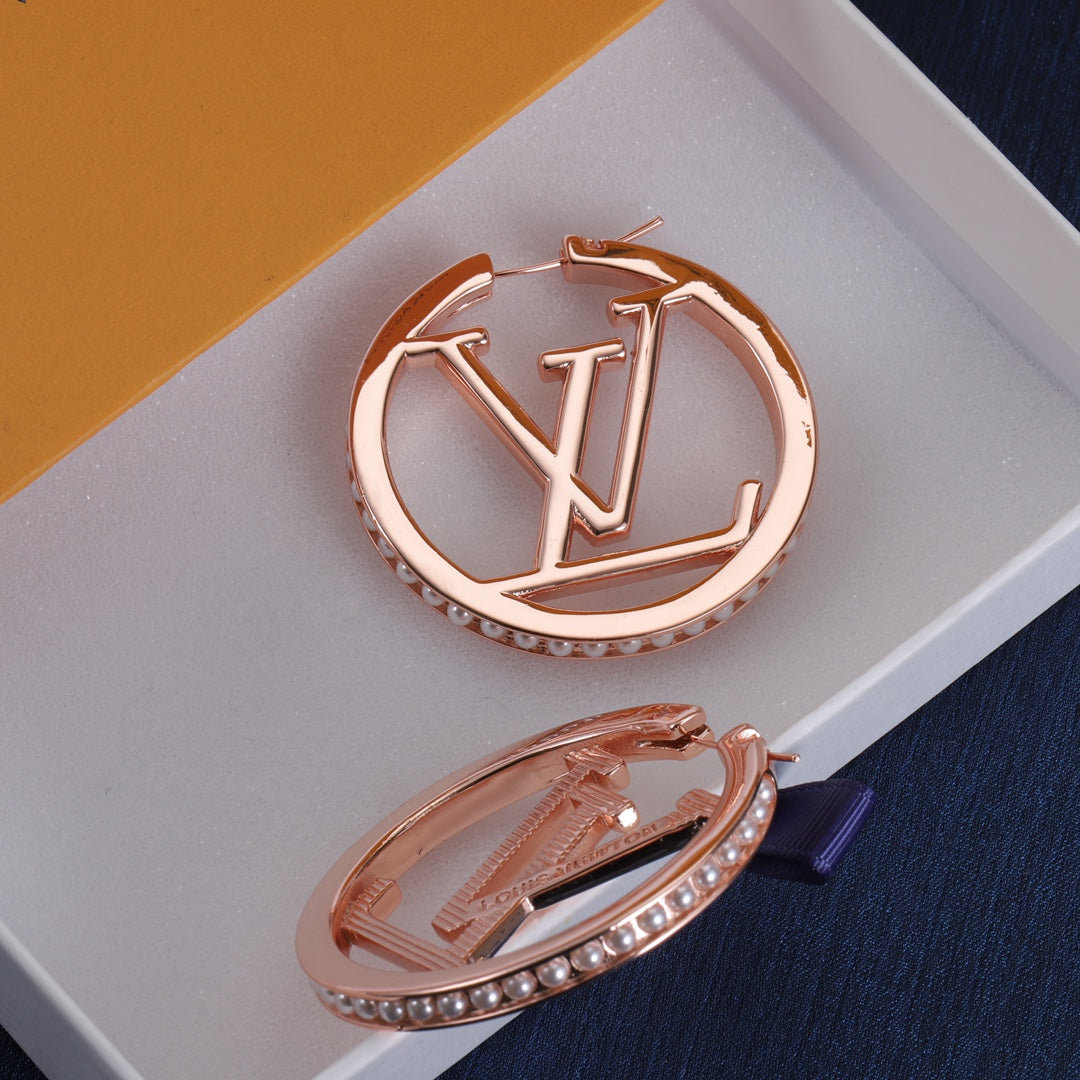 14E238EDE Stylish Earrings