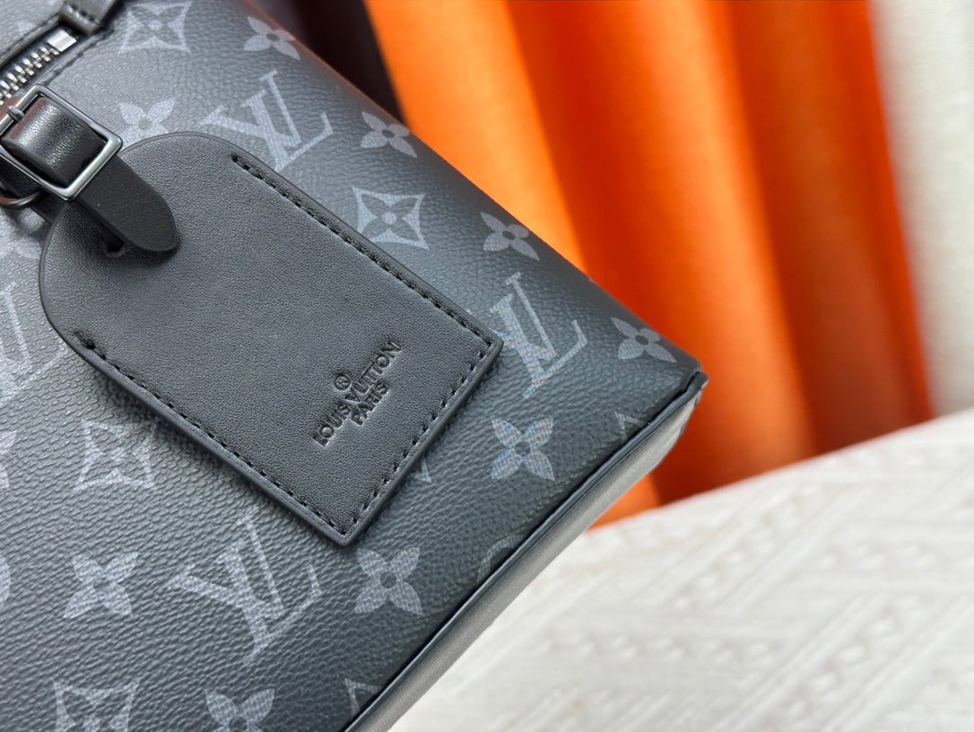1XE398BDE Stylish leather bag