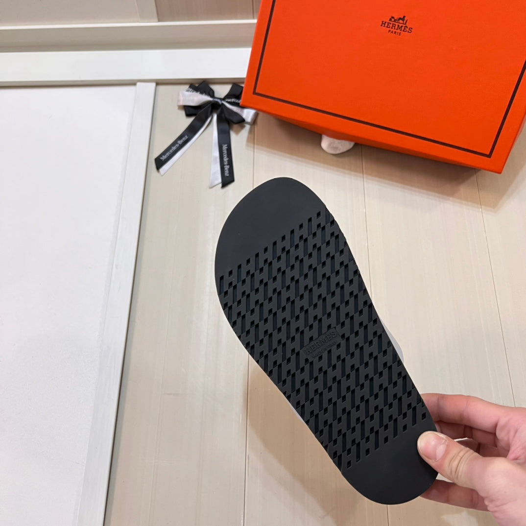 14H206ZDE Stylish Slippers