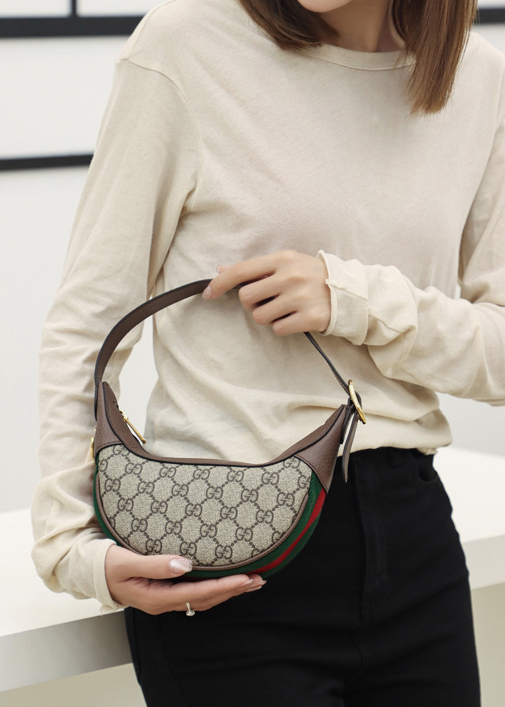 1XB120BDE Stylish leather bag 