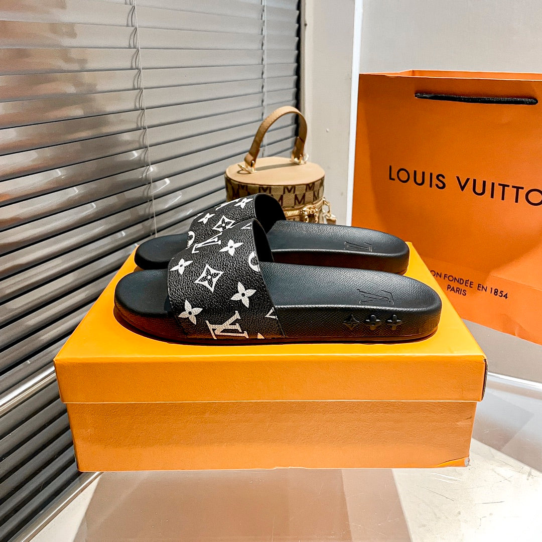 14E195ZDE Stylish Slippers