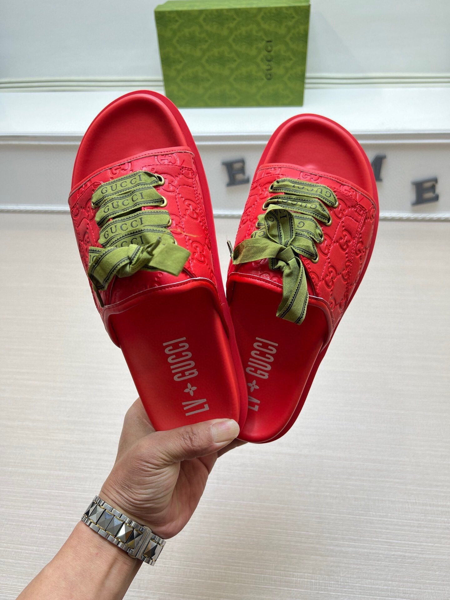 54B16ZDE Stylish slippers