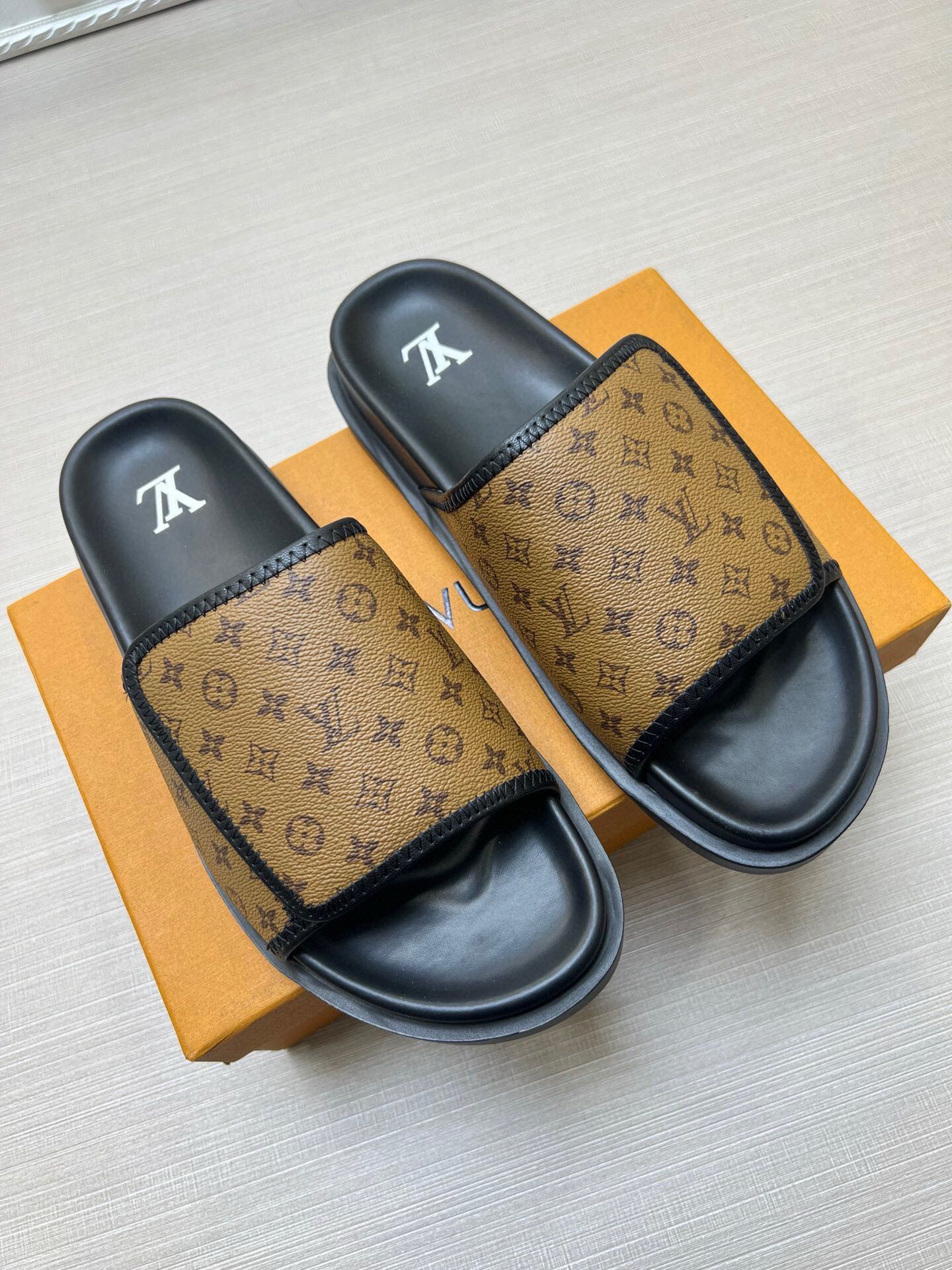 5WE246ZDE Stylish Slippers