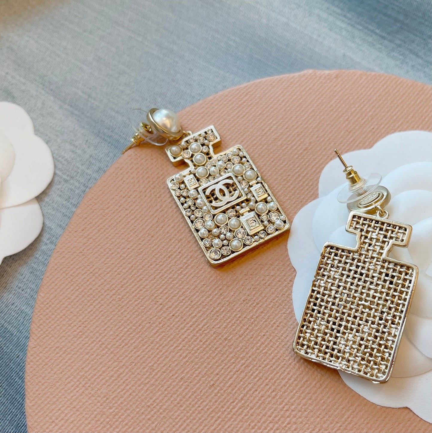 1NC239EDE Stylish Earrings