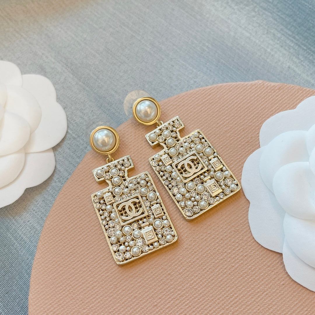1NC239EDE Stylish Earrings