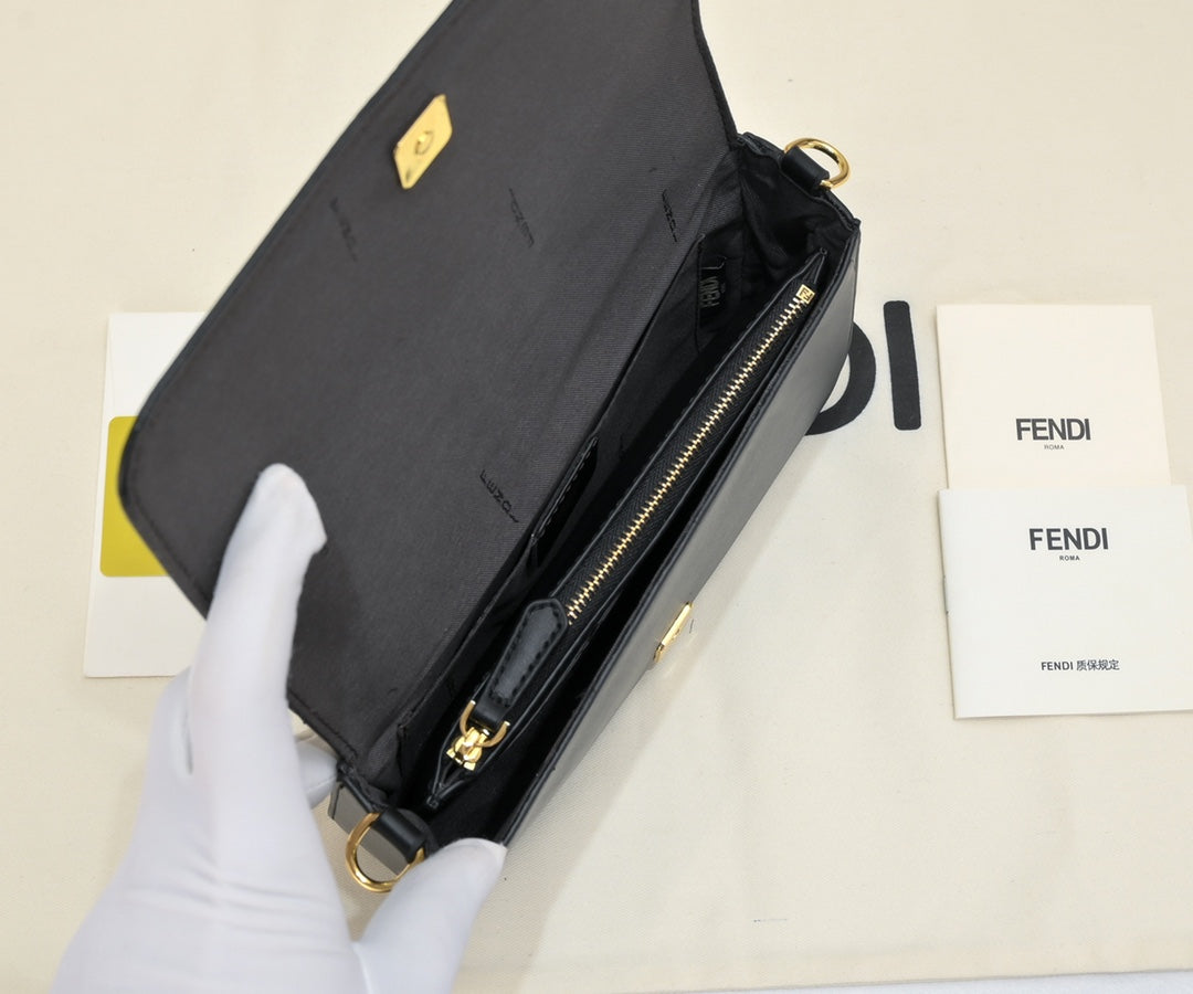 4XF9BDE Stylish leather bag 