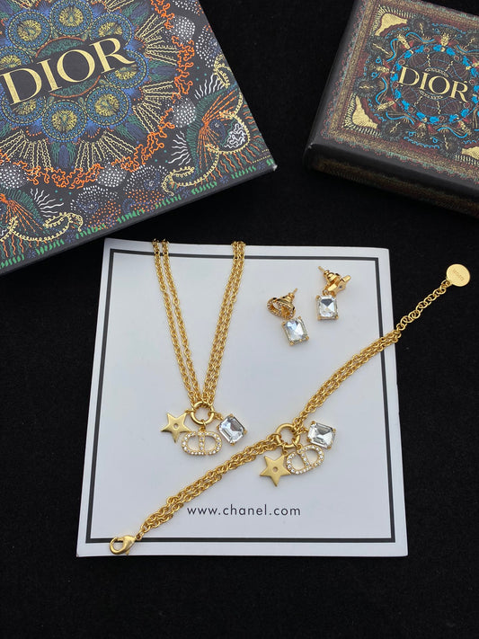 165ND9XDE Stylish Necklaces