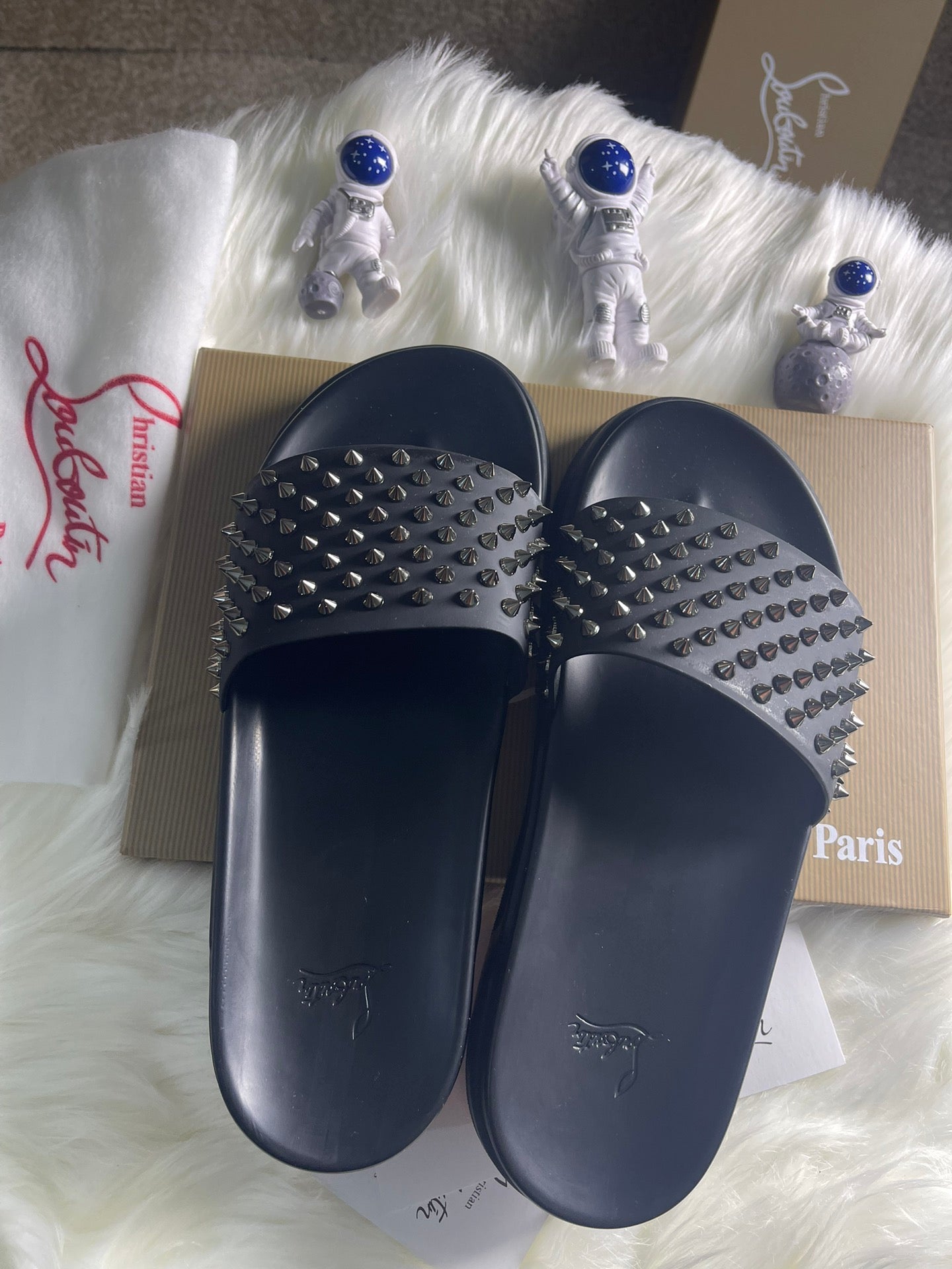 J4A26ZDE Stylish Slippers