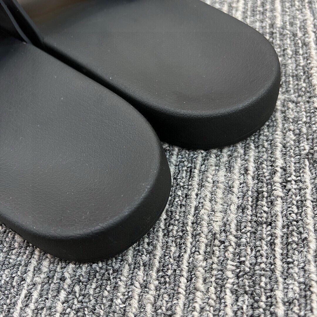 535ZR254ZDE Stylish Slippers