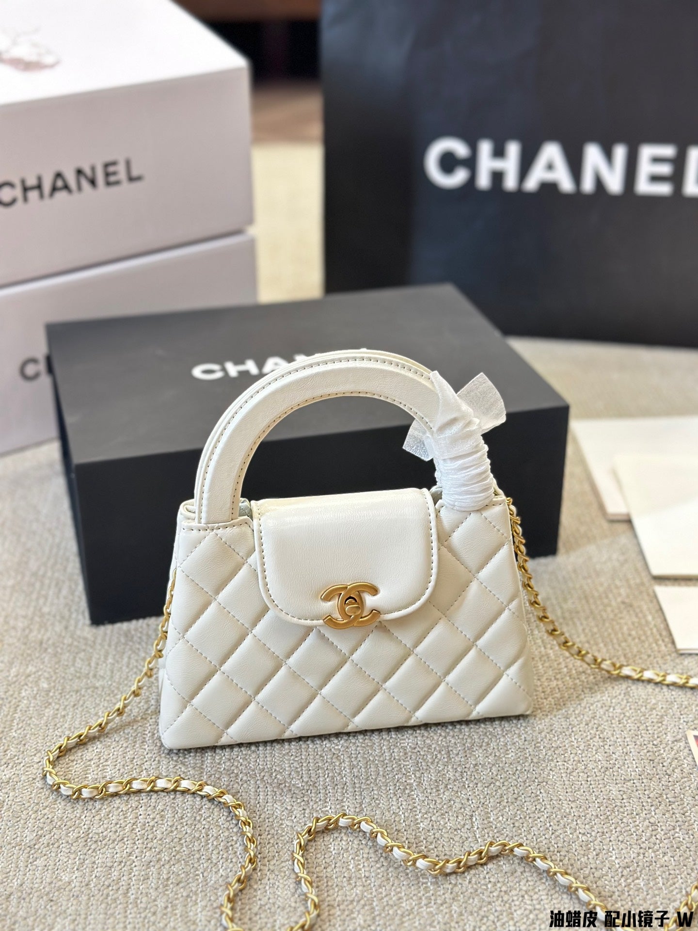 6XC422BDE Stylish leather bag