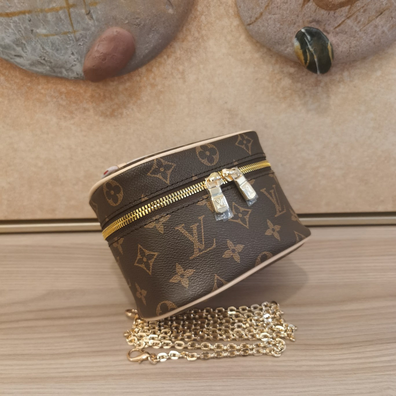 1XE273BDE Stylish leather bag 