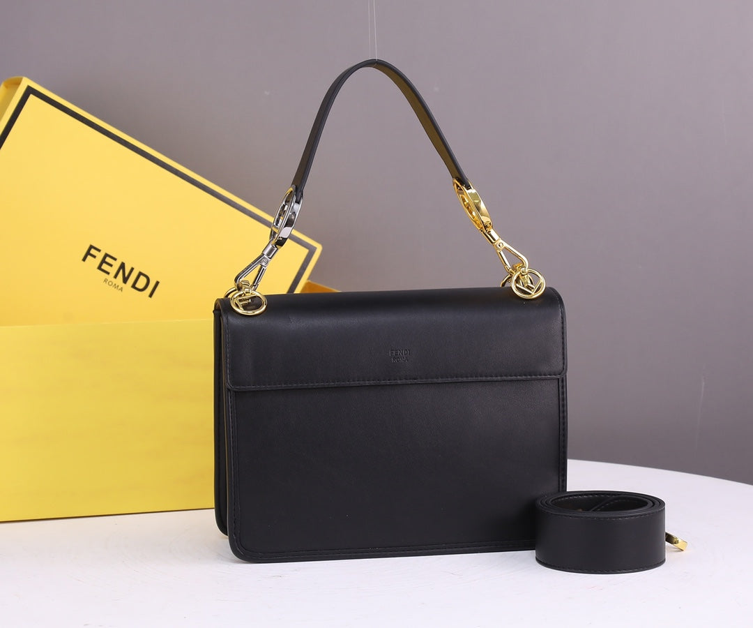 1XF91BDE Stylish leather bag 