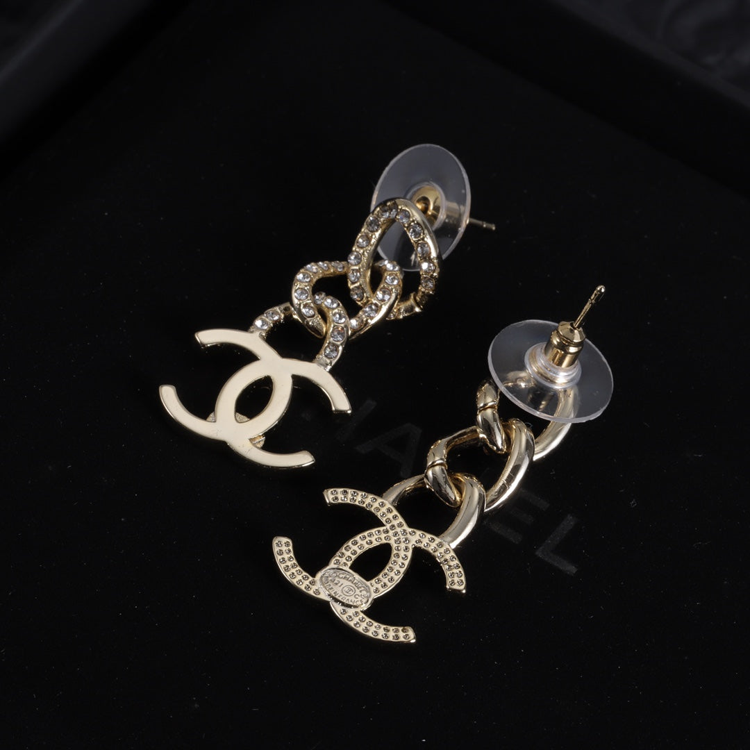 1YC406EDE Stylish Earrings