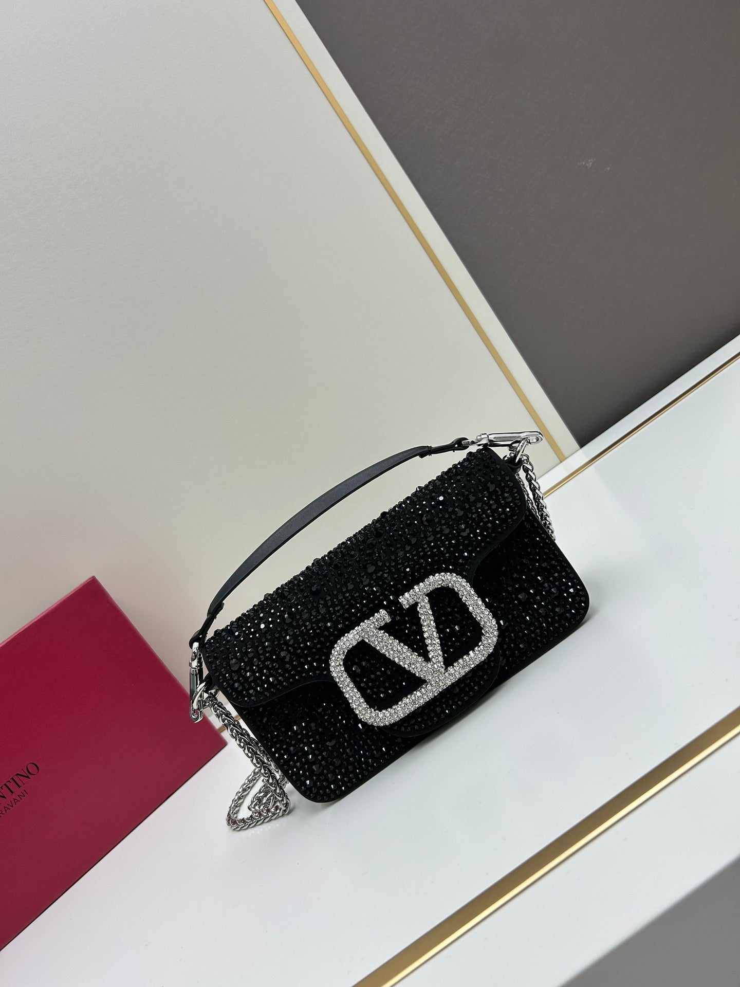 1WVL119BDE Stylish leather bag