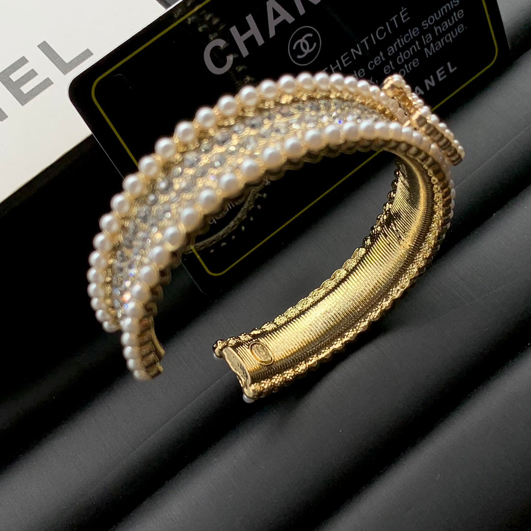 14C237KDE Stylish Bracelets