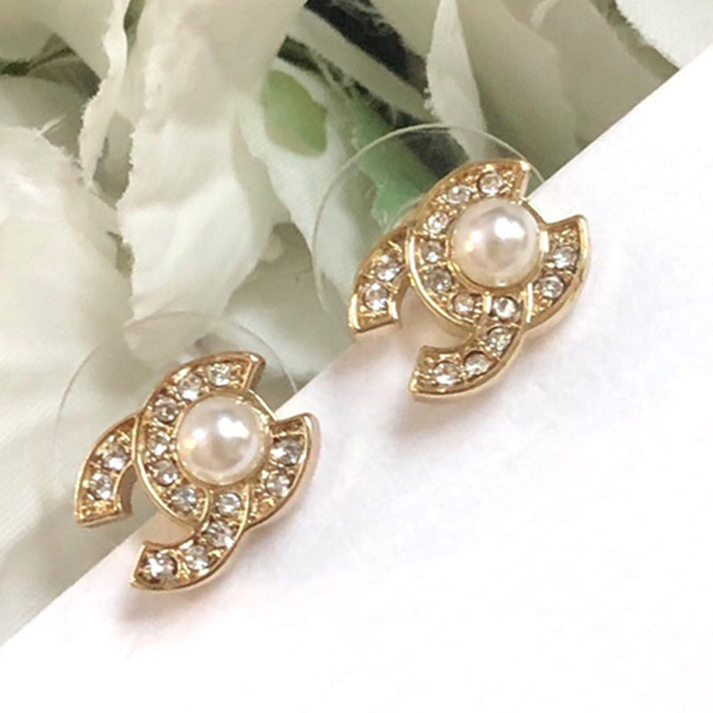 14C68EDE Stylish Earrings