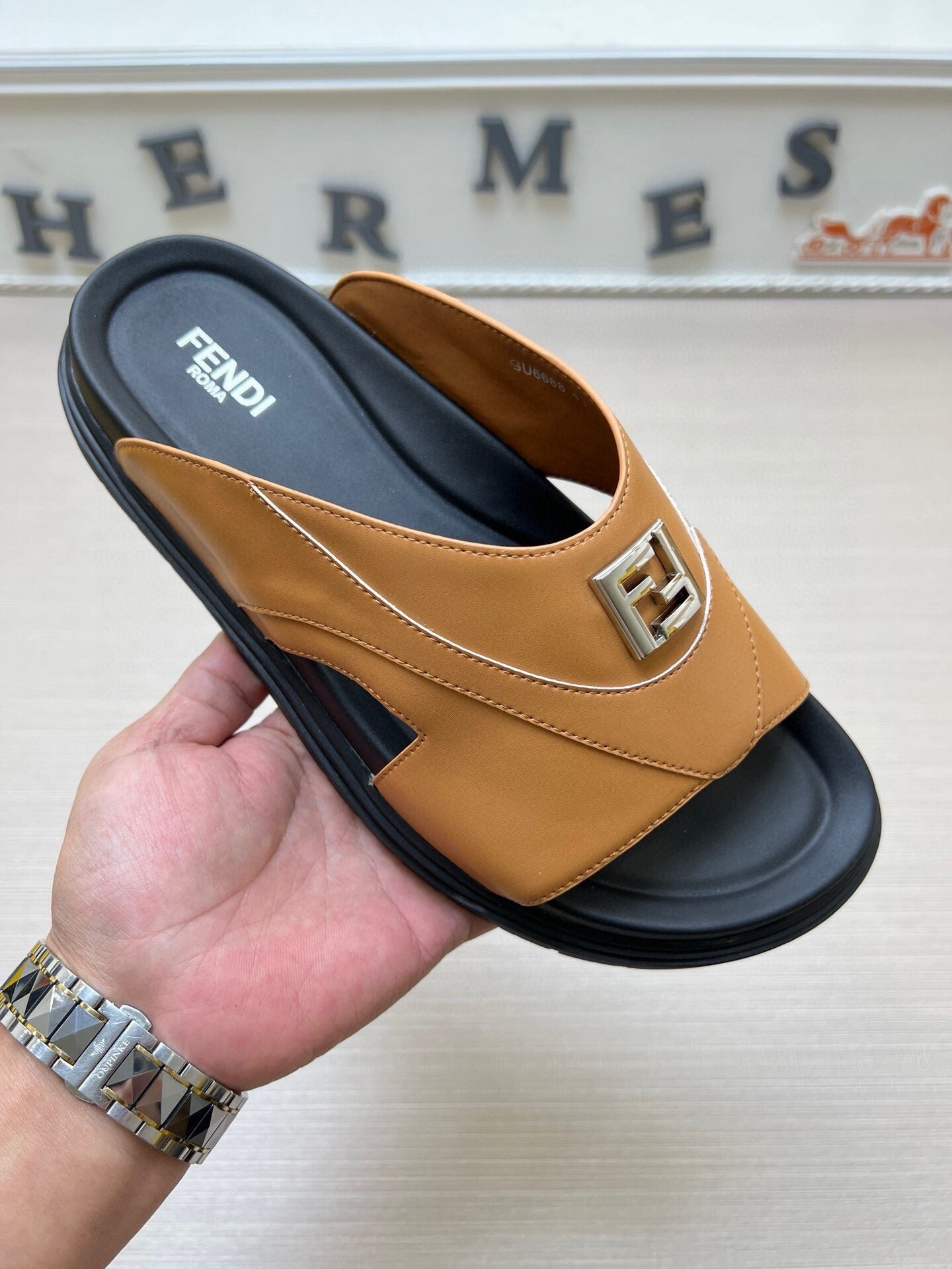 5LF221ZDE Stylish Slippers