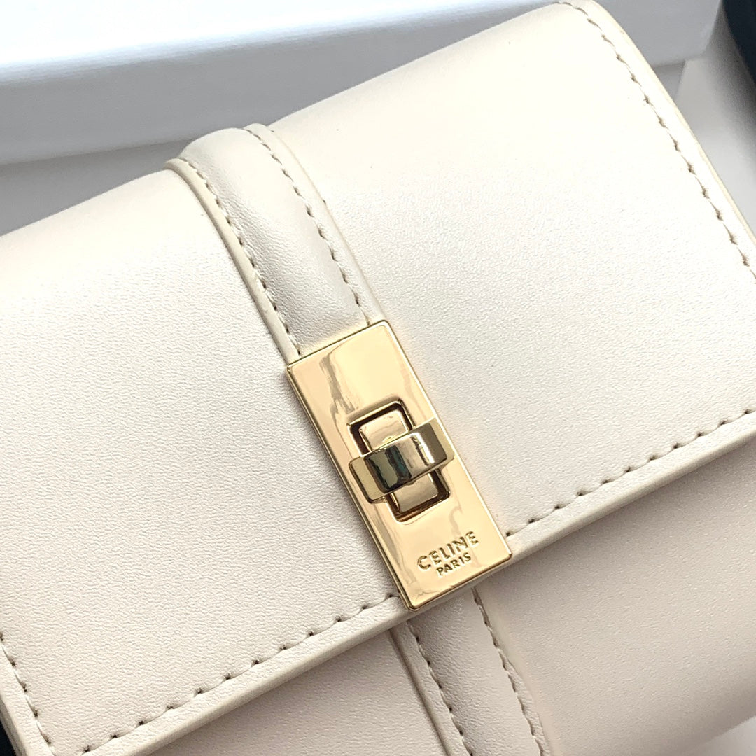 1XCL374BDE Stylish leather bag (with box)