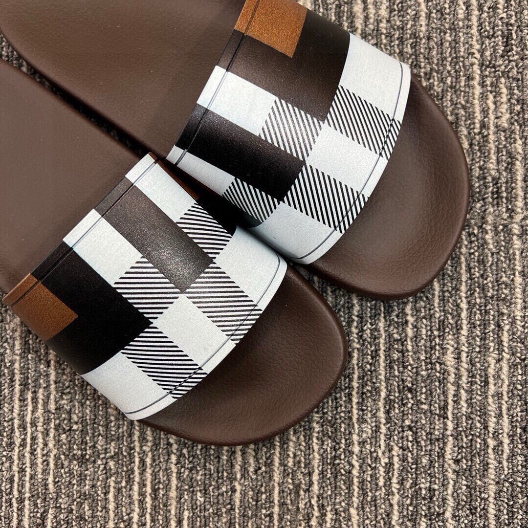 535ZR260ZDE Stylish Slippers