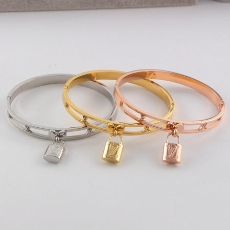 BE118KDE Stylish Bracelets