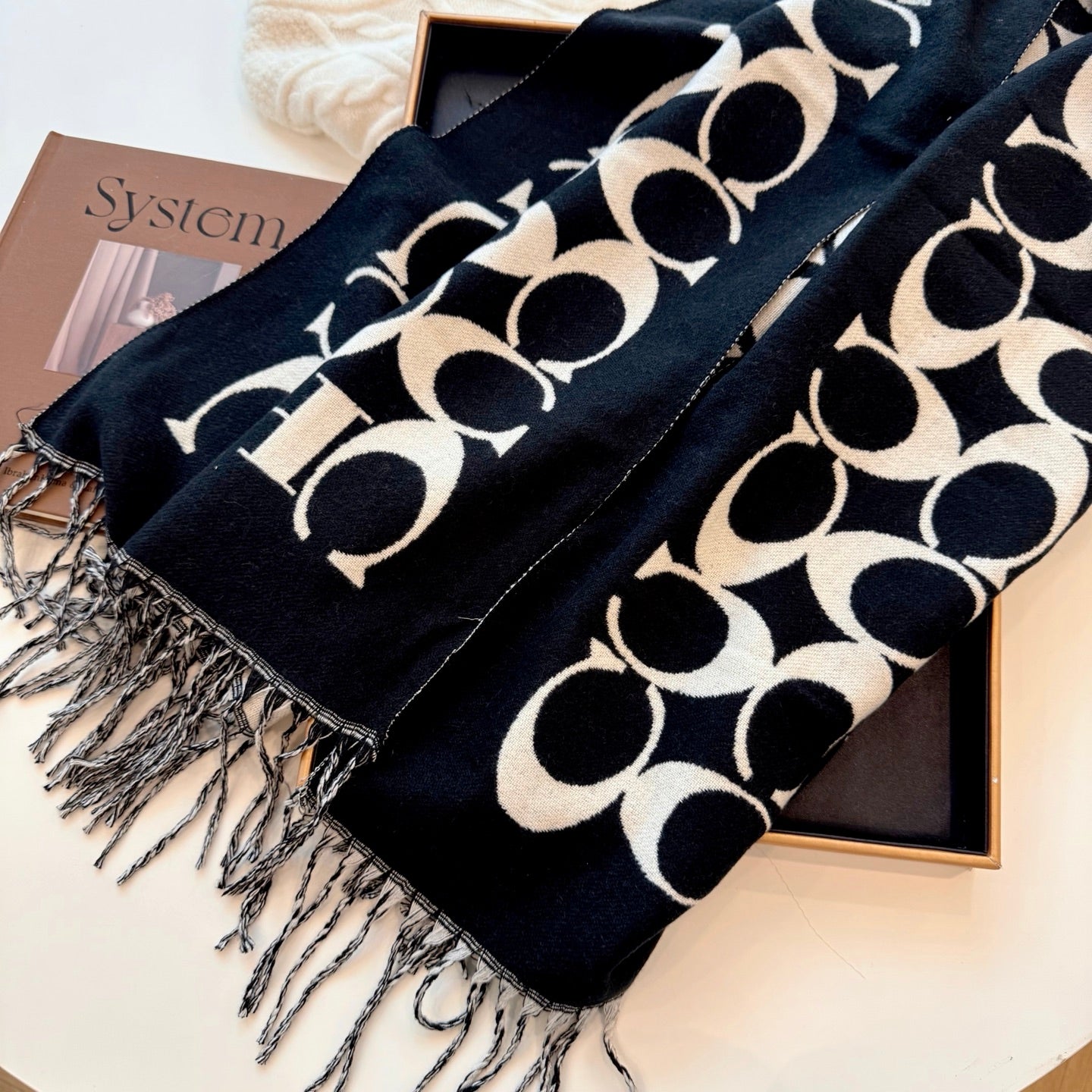 185ZA63WDE Stylish  Winter Scarves