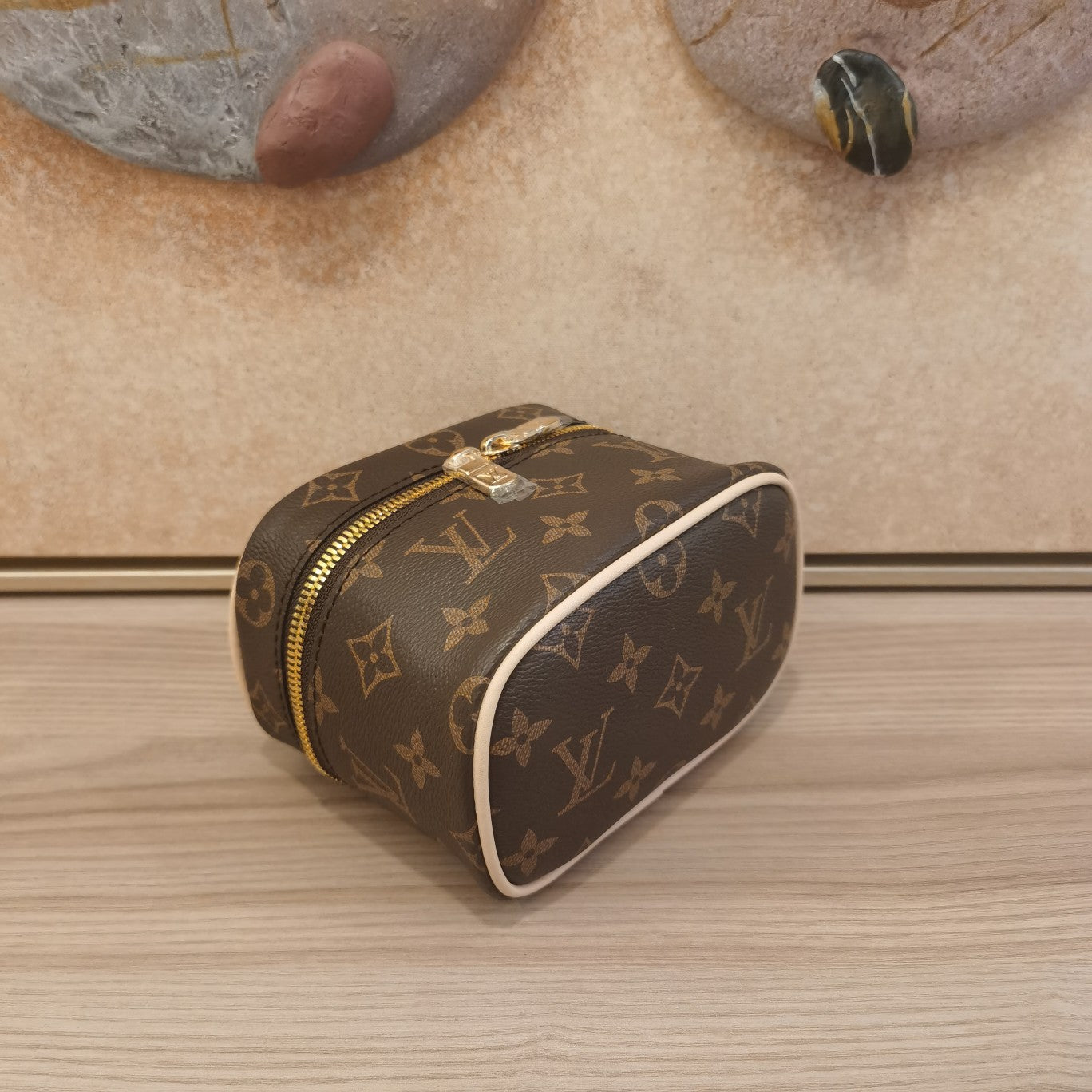 1XE273BDE Stylish leather bag 