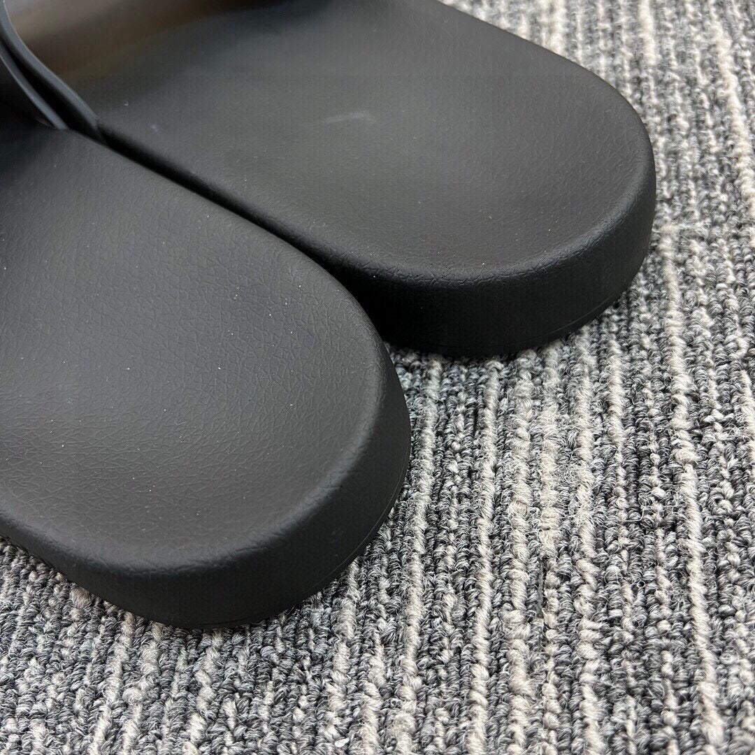 535ZR254ZDE Stylish Slippers