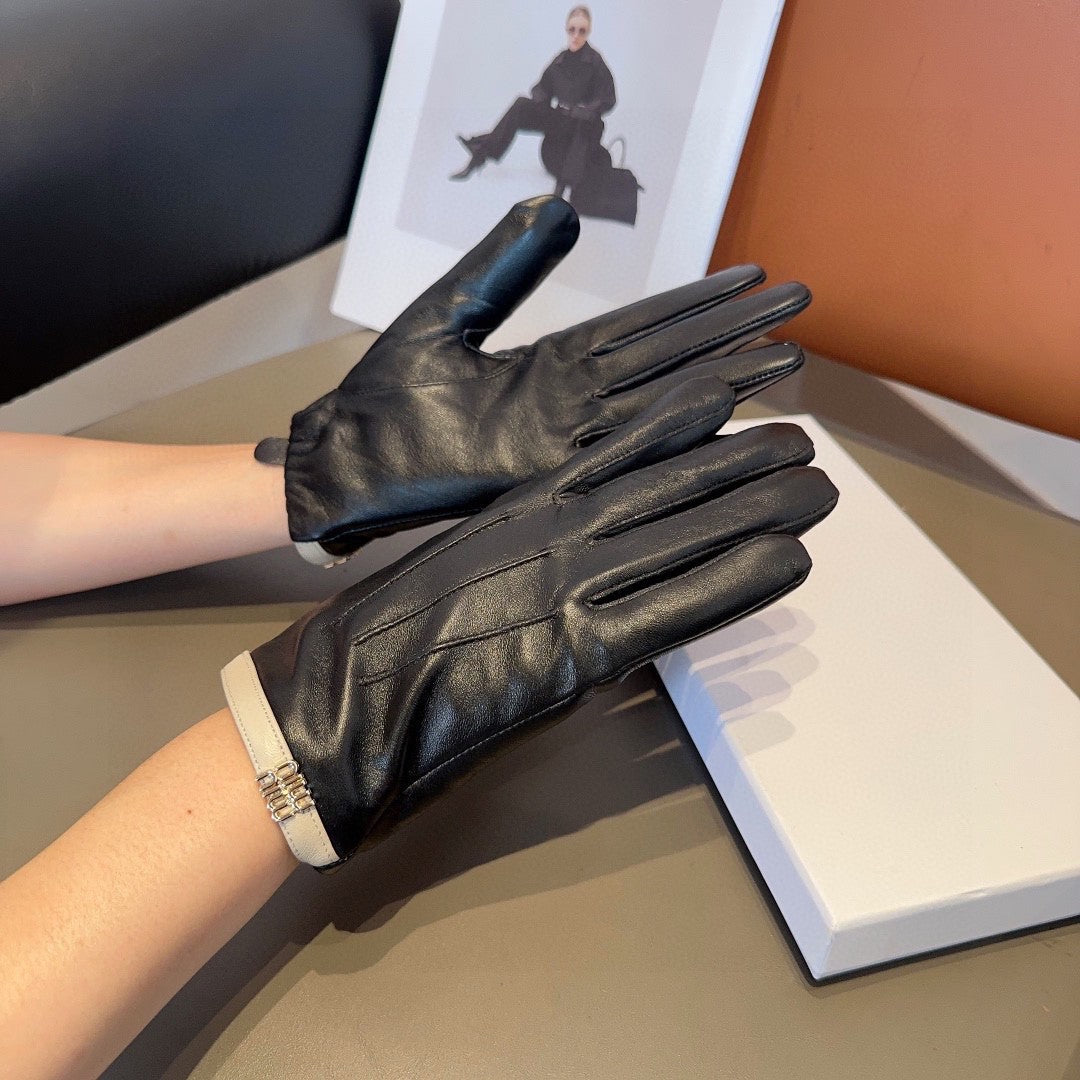 14A74SDE Stylish gloves