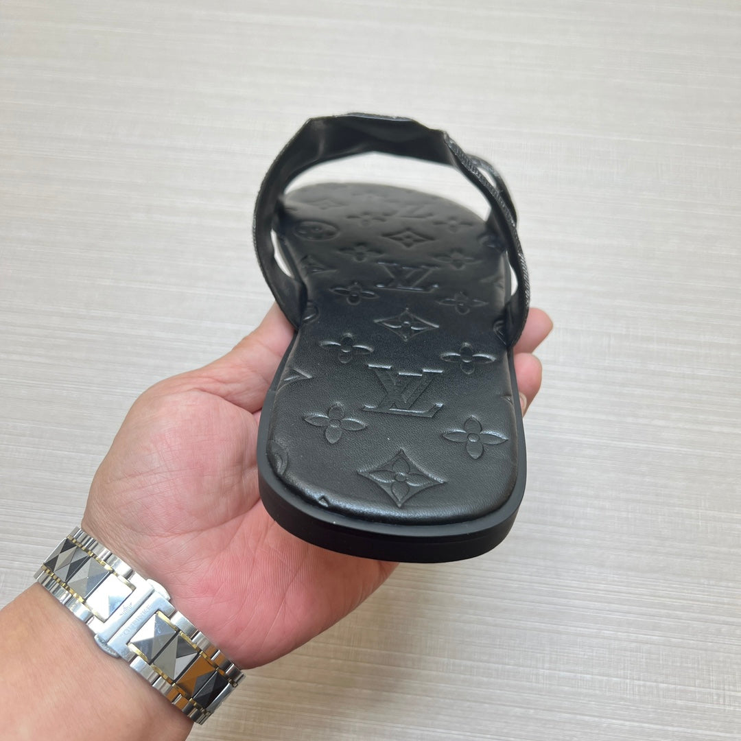 54E28ZDE Stylish slippers