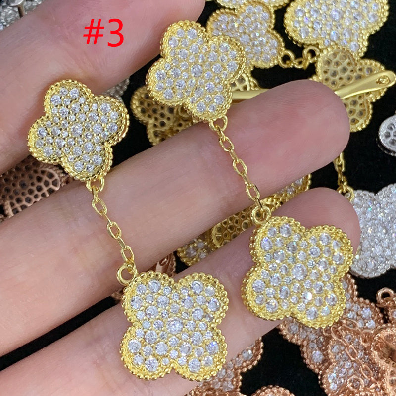 84VA3EDE Stylish Earrings