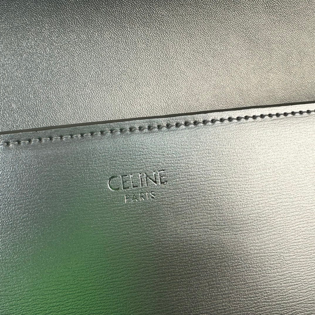 1XE271BDE Stylish leather bag 