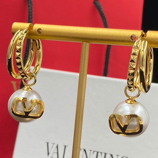 1YVL291EDE Stylish Earrings