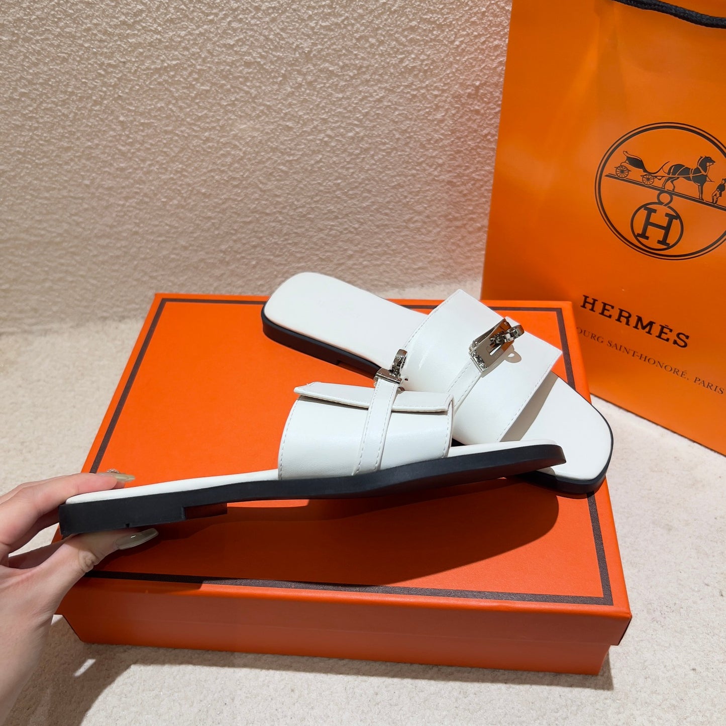 14H201ZDE Stylish Slippers