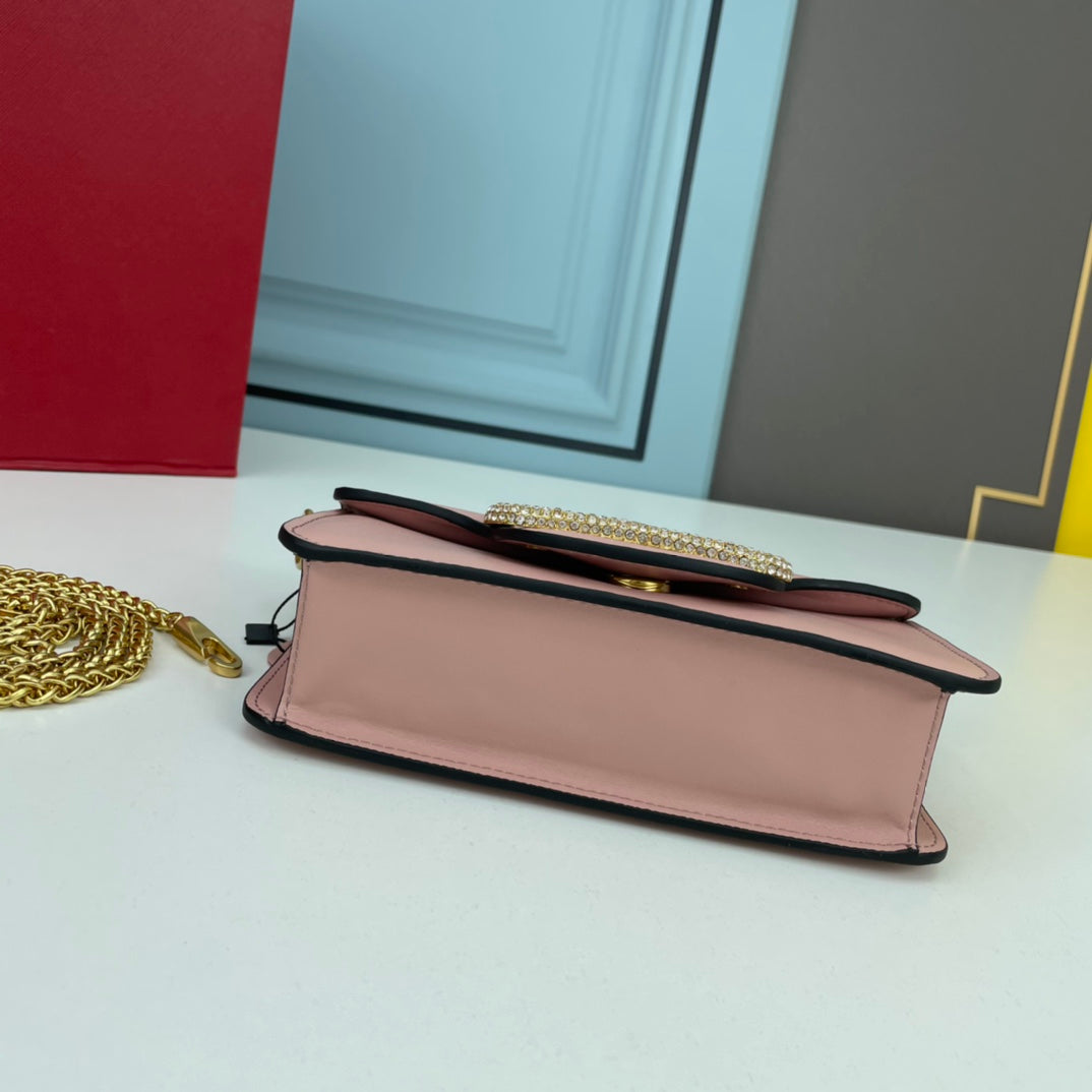 1WVL114BDE Stylish leather bag