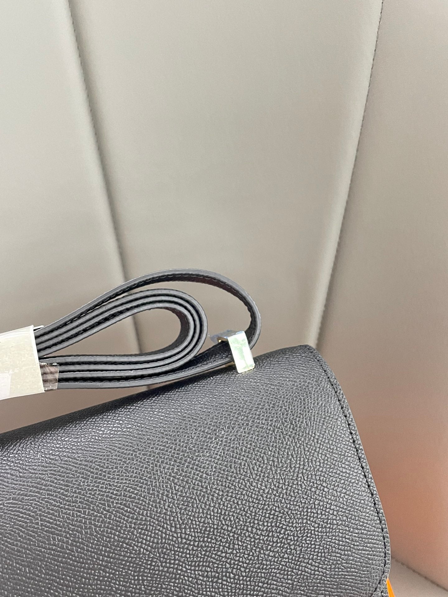 155NH64BDE Stylish leather bag