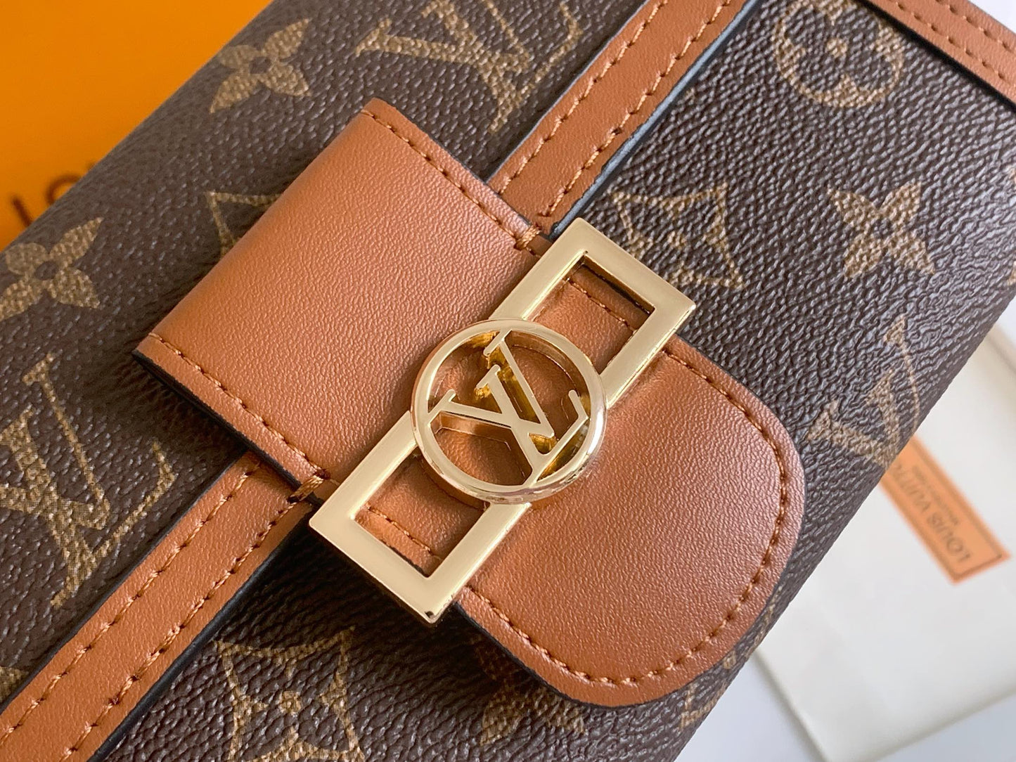 155NE33BDE Stylish leather wallets