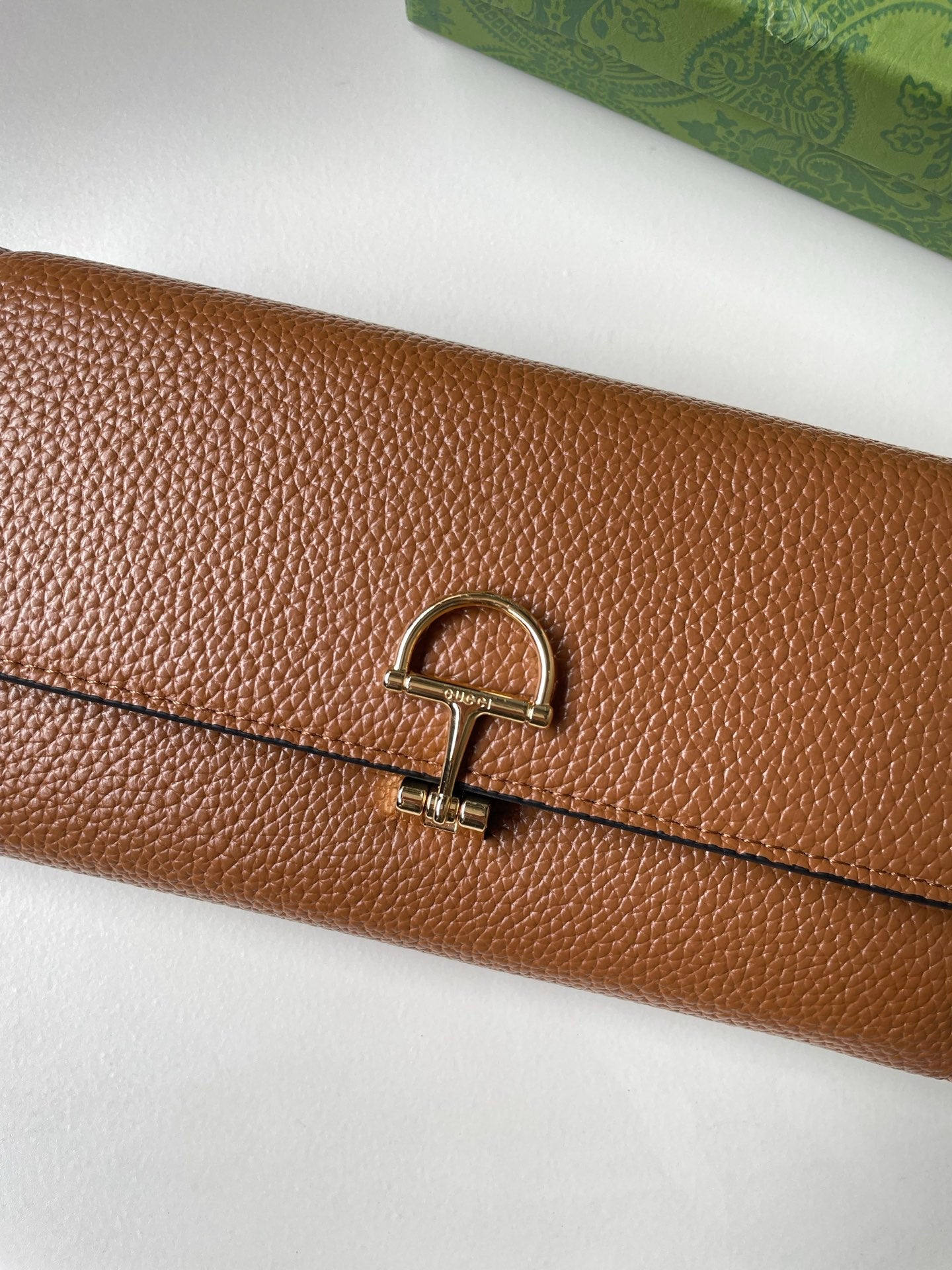 15RB73BDE Stylish leather bag