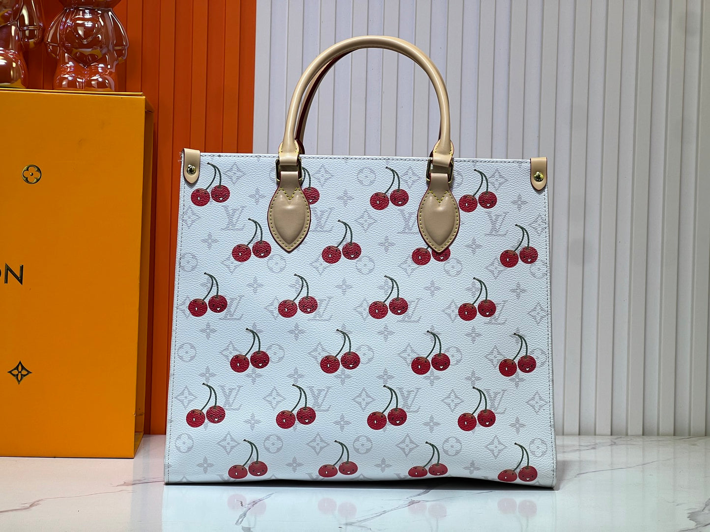 155NE14BDE Stylish leather bag