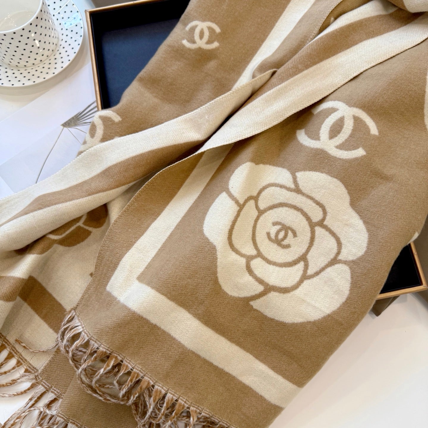 185RC68WDE Stylish Winter Scarves