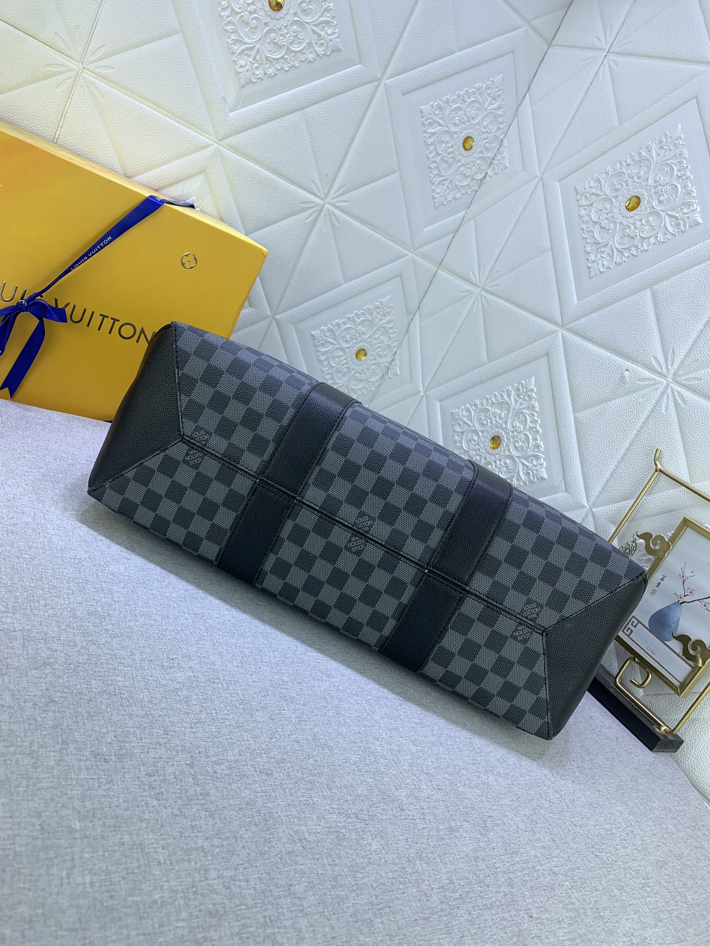 2XE350BDE Stylish leather bag 