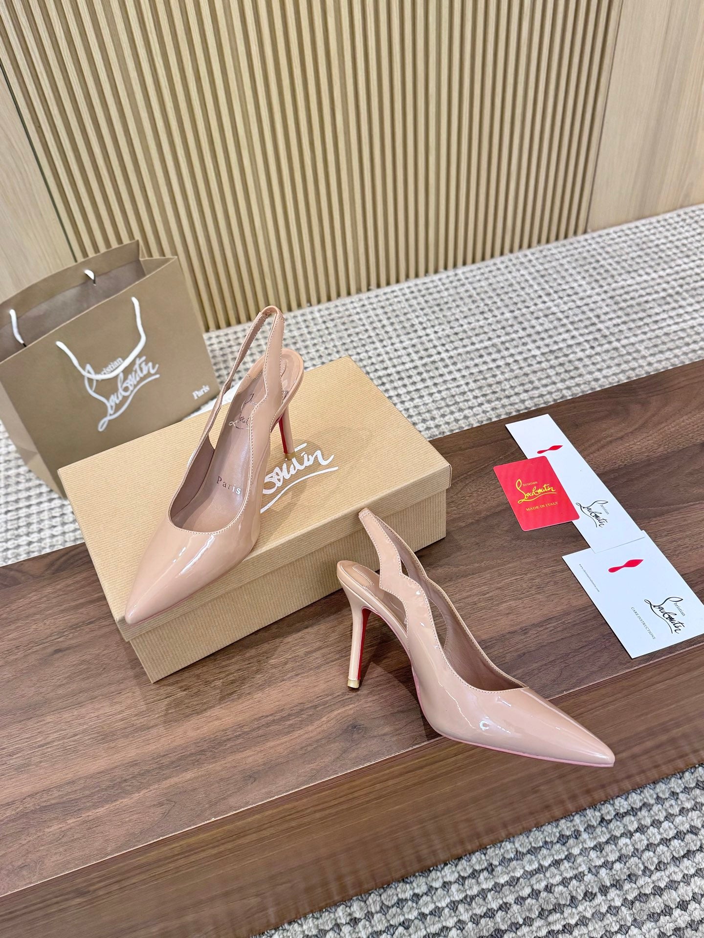 275NA5ZDE Stylish leather High heels